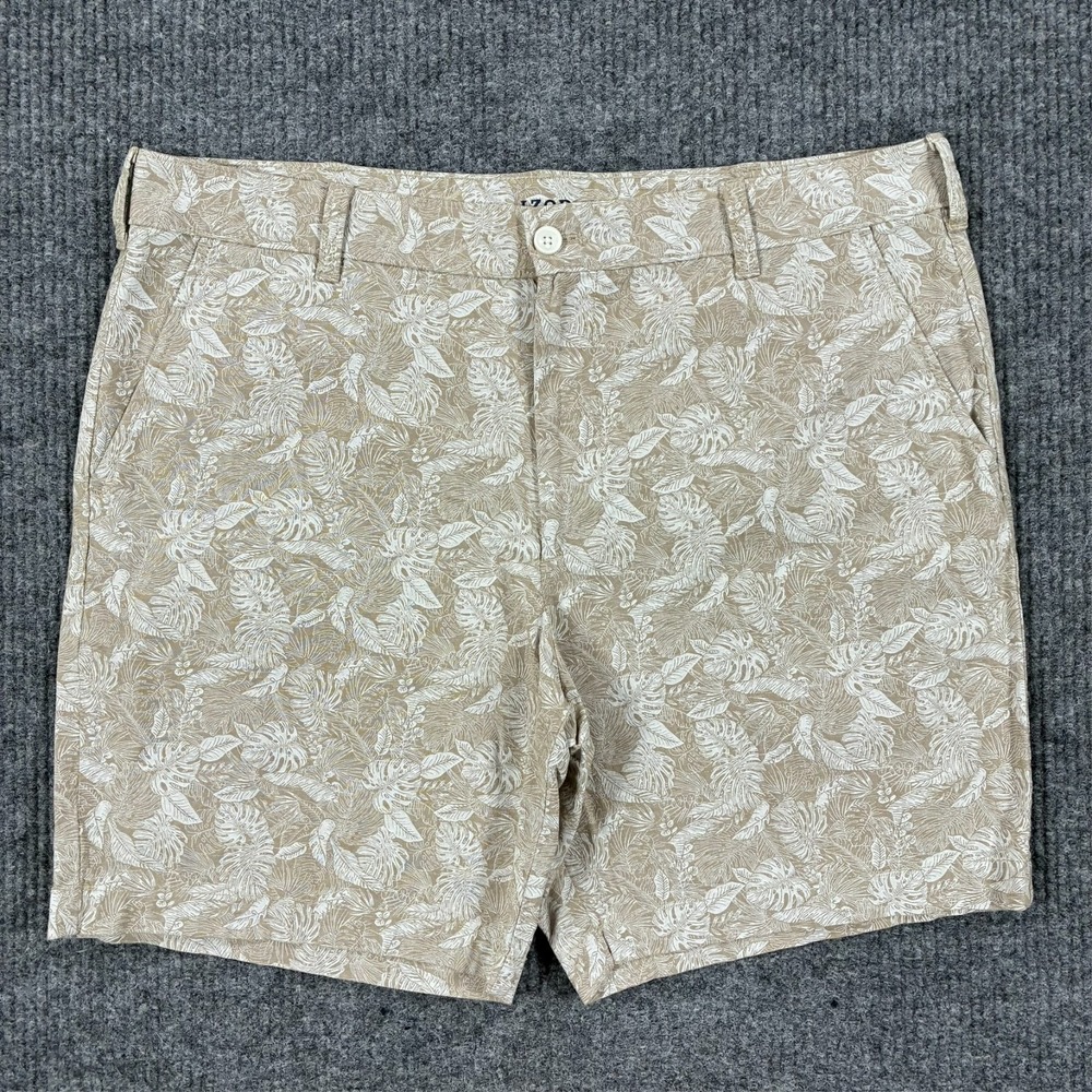 IZOD Stretch Tropical Leaf Print Shorts Mens 38x8 Beige Flat Front Casual Golf